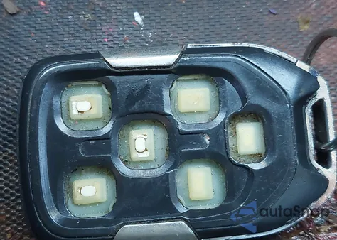 2016 Chevrolet Suburban Lt z USA, uszkodzony, nr VIN 1GNSKHKC2GR254962